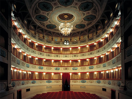 Il teatro Feronia